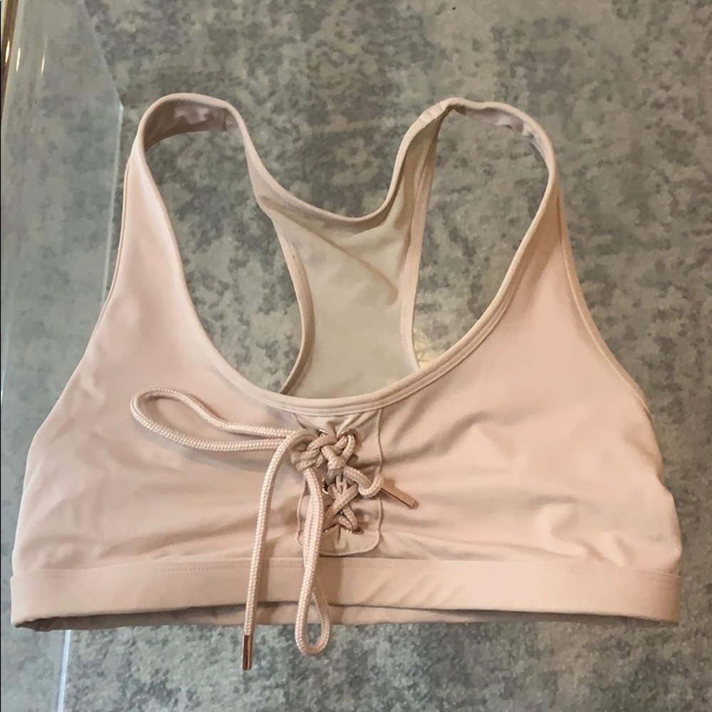 L’urv sports bra from Australia